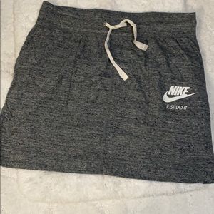 Sports skirt